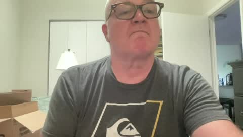 willieb777 online show from August 2026 06:50:01 PM