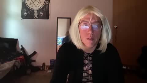 Ville Lohner online show from November 2025 06:30:02 PM