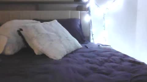 willorose123 online show from October 2025 09:52:02 AM