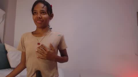 Snapshot of willow_smitt_ chatting on April 2026 02:08:01 PM luna online show from April 2026 02:08:01 PM