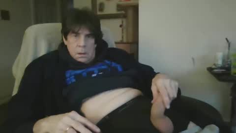 willtie26 online show from January 2025 08:58:02 PM