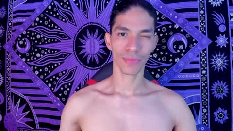 willy_veins online show from December 2024 08:28:02 PM