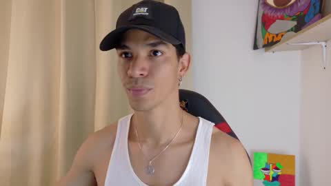 willy_veins online show from October 2025 08:37:02 PM