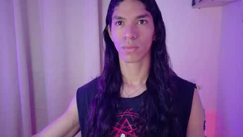 willy_veins online show from November 2025 09:42:02 AM