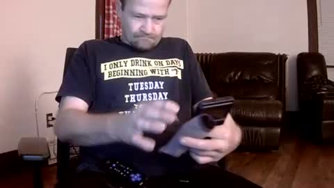 Snapshot of willydogg83 chatting on October 2025 06:19:02 AM willydogg83 online show from October 2025 06:19:02 AM