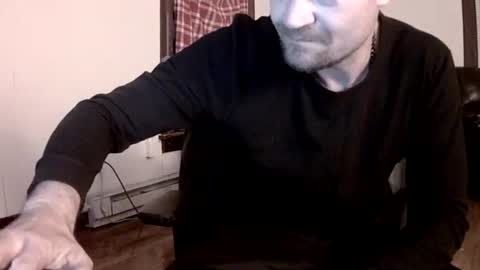 Snapshot of willydogg83 chatting on October 2025 11:42:02 PM willydogg83 online show from October 2025 11:42:02 PM