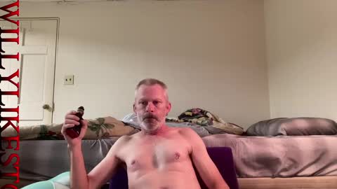 Snapshot of willylikestoplay74 chatting on January 2025 02:41:01 AM Twisted Will online show from January 2025 02:41:01 AM