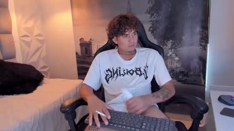 wilo__x online show from February 2025 02:16:02 PM