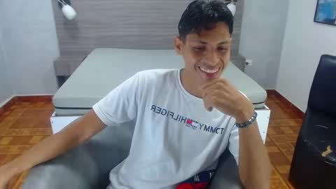 Snapshot of wiltom_ chatting on November 2025 03:29:01 AM Wiltom online show from November 2025 03:29:01 AM