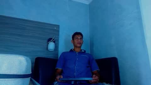 Snapshot of wiltom_ chatting on November 2025 03:34:01 AM Wiltom online show from November 2025 03:34:01 AM