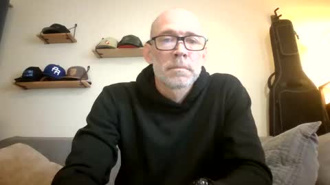 wingnutt765733 online show from February 2026 06:33:02 PM