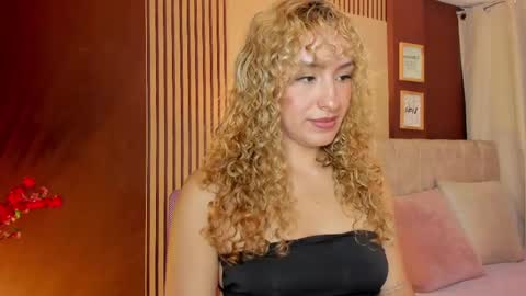 Wini Fer online show from April 2026 02:01:02 PM