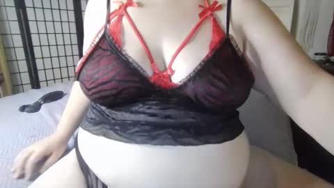 Winnie online show from October 2025 04:58:01 AM