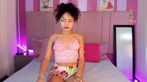  Winnifer Gonzalez  online show from December 2024 06:01:01 AM