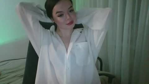 Emma  online show from April 2026 06:57:01 PM