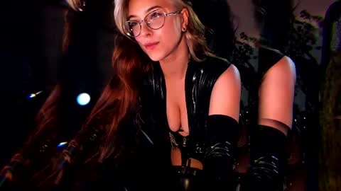 Goddess of two strapons  - Mr. long Don Mr. Pinky online show from October 2025 07:58:01 PM