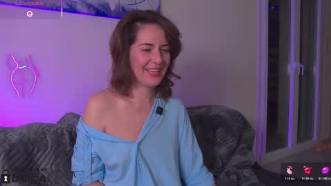 Snapshot of witch_in_silk chatting on December 2025 07:53:02 PM Witch in Silk online show from December 2025 07:53:02 PM