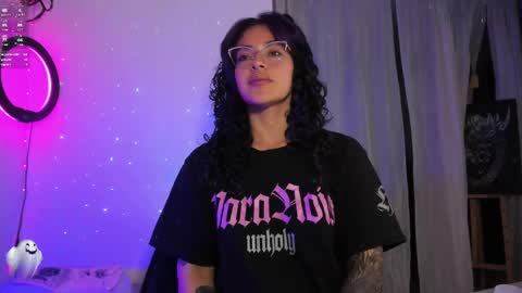     Luna Violeta  A r t i s t  online show from March 2025 11:35:02 PM