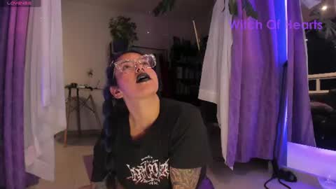     Luna Violeta  A r t i s t  online show from July 2026 01:45:01 AM