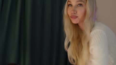 wladilia online show from February 2026 08:54:01 PM