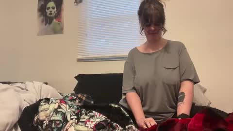 Snapshot of wldntulik2no chatting on February 2025 11:09:02 PM Moth online show from February 2025 11:09:02 PM