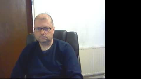 wobble444 online show from April 2026 09:25:01 AM