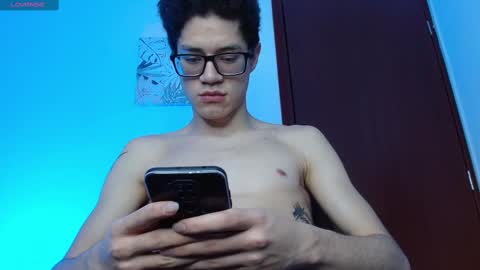 Snapshot of wolfan_sky chatting on November 2025 01:39:02 PM W O L F online show from November 2025 01:39:02 PM