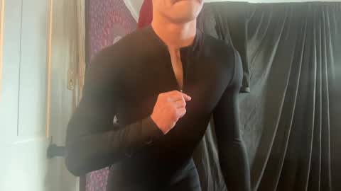 Snapshot of wolfblazer5 chatting on January 2025 03:46:02 PM Wolfblazer online show from January 2025 03:46:02 PM