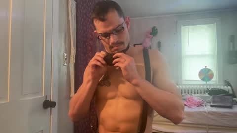 Snapshot of wolfblazer5 chatting on January 2025 05:37:01 PM Wolfblazer online show from January 2025 05:37:01 PM