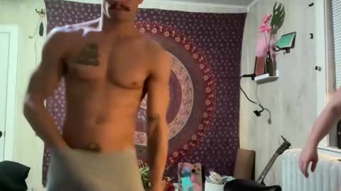 Snapshot of wolfblazer5 chatting on February 2025 12:18:01 AM Wolfblazer online show from February 2025 12:18:01 AM