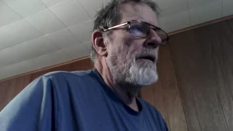 wolfreapsurass online show from February 2025 06:22:02 PM