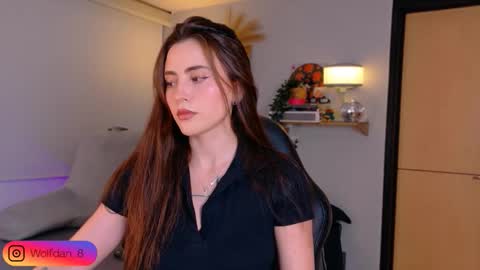 Snapshot of wolfsfoster chatting on December 2025 02:27:01 AM online show from December 2025 02:27:01 AM