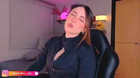   online show from May 2026 02:52:01 AM