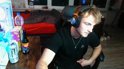 Snapshot of wollenjunge2006 chatting on October 2025 06:39:01 PM wollenjunge2006 online show from October 2025 06:39:01 PM