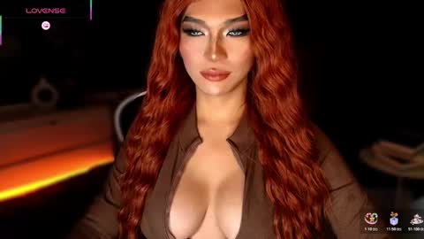 Julia online show from November 2025 06:39:01 PM