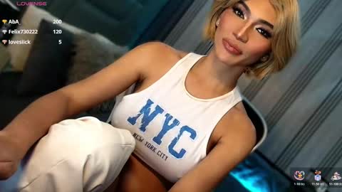 Julia online show from March 2026 04:33:01 PM