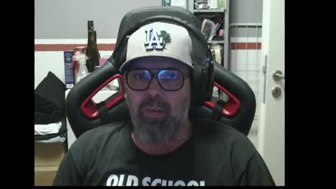 Snapshot of womenizzeer chatting on March 2026 10:35:01 PM Adam online show from March 2026 10:35:01 PM