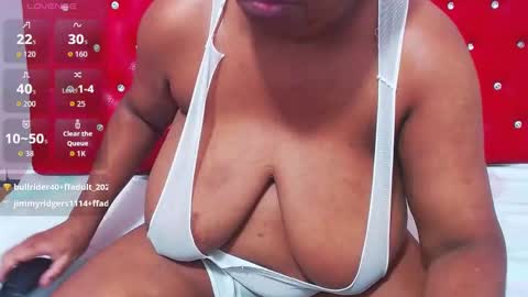 Snapshot of wonderfuldiana chatting on October 2025 11:58:02 PM online show from October 2025 11:58:02 PM