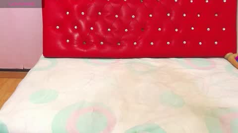 Snapshot of wonderfuldiana chatting on November 2025 02:21:01 AM online show from November 2025 02:21:01 AM