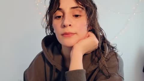 Stia online show from April 2026 03:13:01 PM