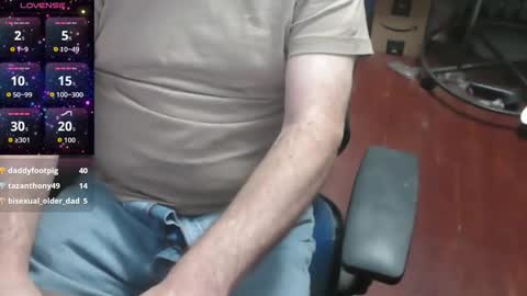 woodworker6473 online show from October 2025 01:00:02 AM