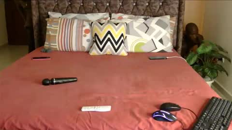 Snapshot of woody_n_buzz chatting on January 2025 02:35:02 AM Woody and Buzz online show from January 2025 02:35:02 AM