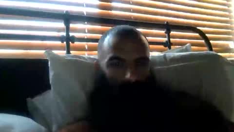 woof_wolf37 online show from February 2026 03:28:01 PM