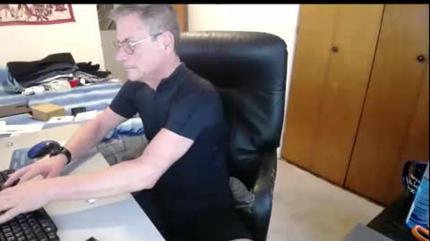 Large one  online show from November 2025 12:16:02 PM