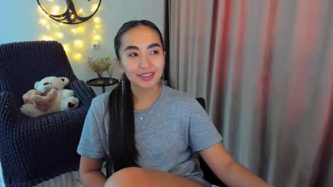 Snapshot of worldofkim chatting on February 2026 05:28:02 AM dudetta Kim online show from February 2026 05:28:02 AM