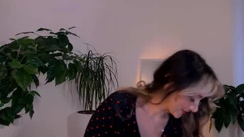 Snapshot of worldsbaby chatting on September 2025 05:00:01 AM worldsbaby online show from September 2025 05:00:01 AM