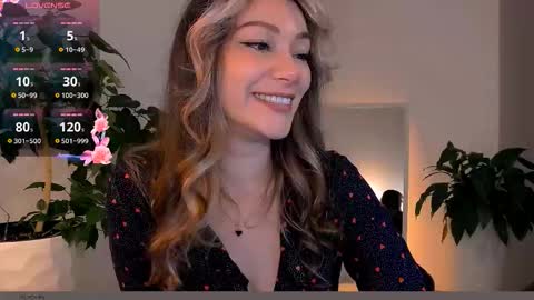 Snapshot of worldsbaby chatting on September 2025 04:45:01 PM worldsbaby online show from September 2025 04:45:01 PM