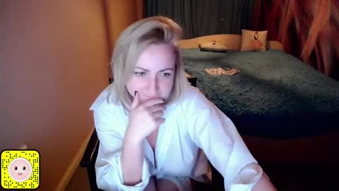 wow_co online show from December 2024 01:03:01 AM