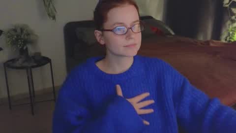 Rebecy online show from October 2025 01:48:02 PM