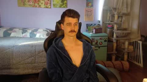 Wyatt online show from December 2025 05:06:02 PM